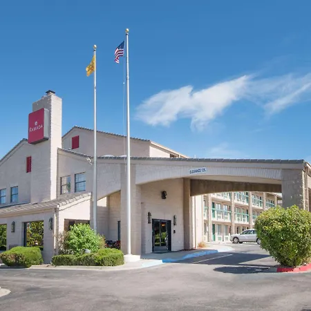 Ramada By Wyndham Albuquerque Airport Hotel